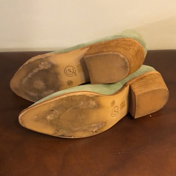 Chinese Laundry Suede Ankle Boots - Picture 4 of 6